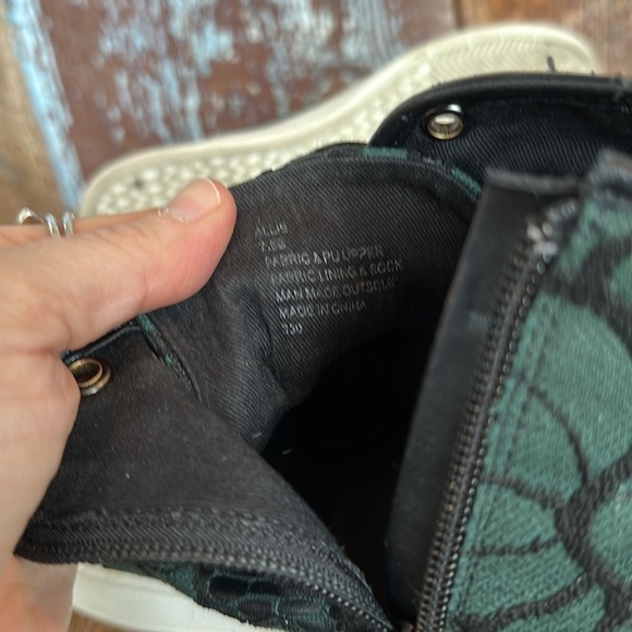 Steve Madden Allie Green Multi Embroidered High-Top Sneakers Size 7.5 - Picture 9 of 9